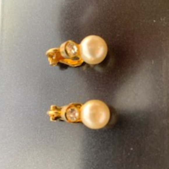 Women's Paddle Back Clip-On Earrings from Canada | Gold color - Picture 5 of 14